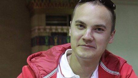 Сергей Меньшов из Казахстана выиграл UPS Main Event в Египте