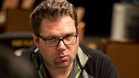 Майк Пелтеки бросает всем вызов на WPT в Черногории