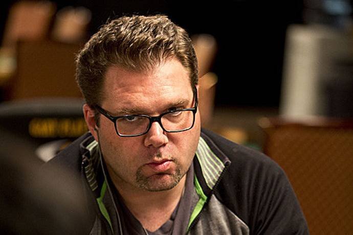 Майк Пелтеки бросает всем вызов на WPT в Черногории