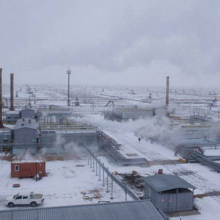 Нурбол «Nuka» знакомит нас с местом своей работы