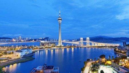 Внутри покерной сцены Макао