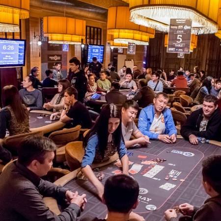 Попади на EAPT, сразись с Bombay-team!