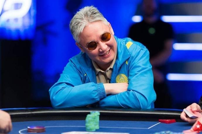 Асан «asiken» выиграл два билета на Главное событие PartyPoker Million Sochi