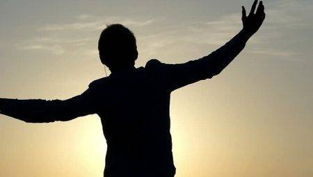 Слава “vip25459” выиграл $100К в воскресных турнирах