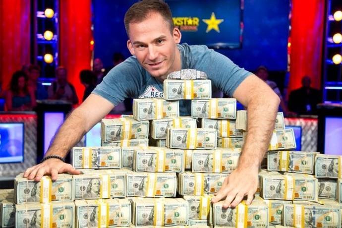 Джастин Бономо выиграл Big One for One Drop с бай-ином $1,000,000