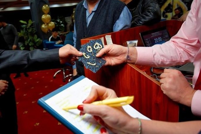 Субботние розыгрыши 250,000 тенге в “Золотом Драконе”