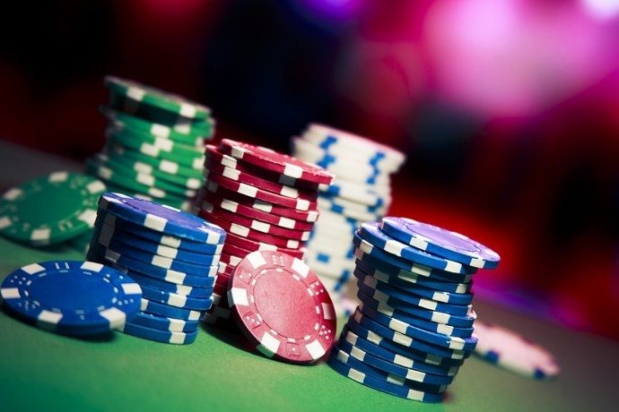 “StrangeRoque” и “usen1898” отличились на 888poker