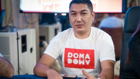 Казахстанец Руслан Жоламанов вышел в финальный день Главного турнира в Минске