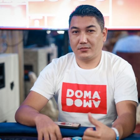 Казахстанец Руслан Жоламанов вышел в финальный день Главного турнира в Минске