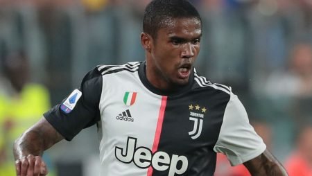 Дуглас Коста выиграл $75К в благотворительном турнире