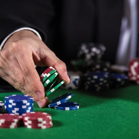 5 преимуществ от игры в покер