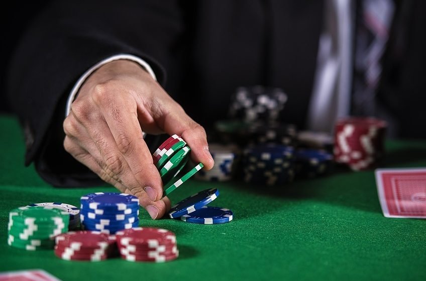 5 преимуществ от игры в покер