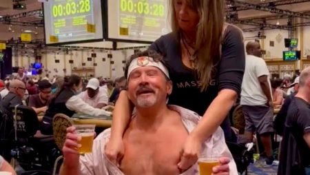 Массажистка WSOP потеряла работу из-за прикола