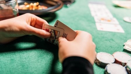 В Караганде работал подпольный покерный клуб